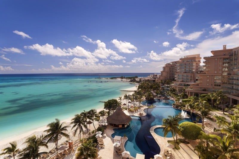 Grand Fiesta Americana Coral Beach Cancun - Stunning oceanfront resort with lush landscaping and elegant architecture