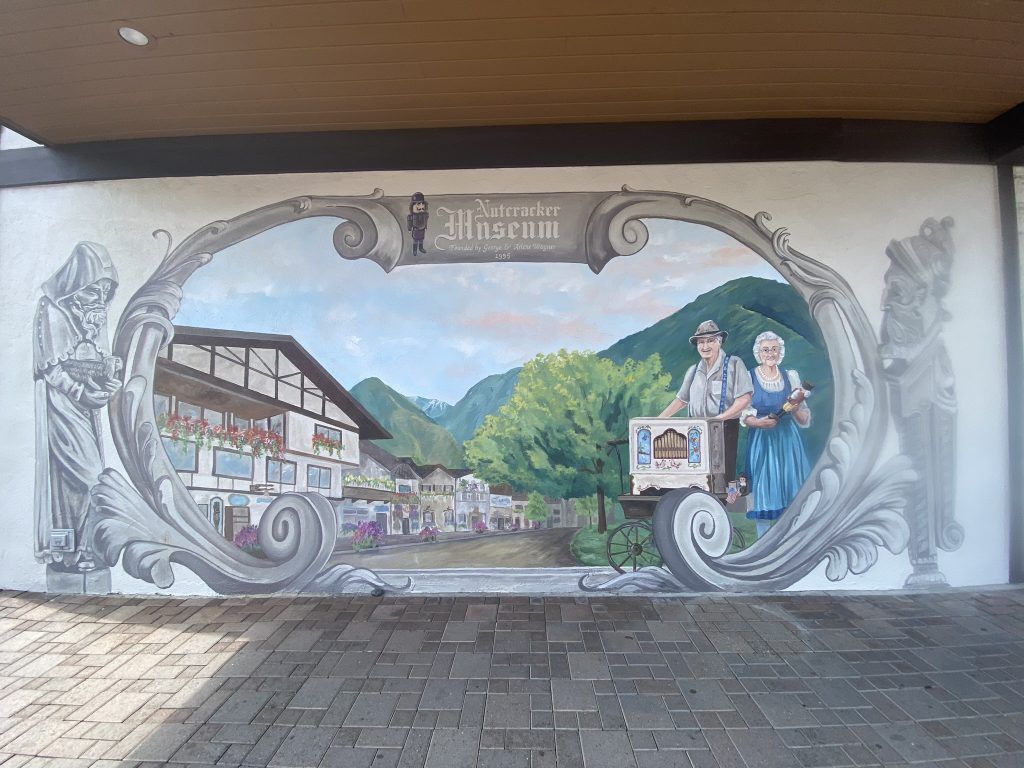 leavenworth mural