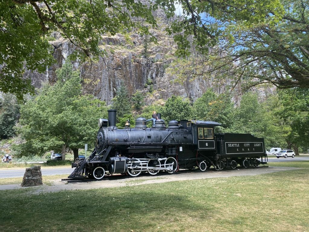 train engine in newhalem