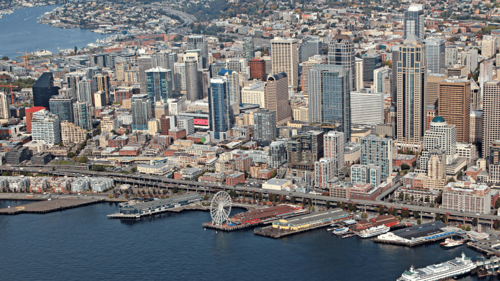 city landscape of seattle waterfront