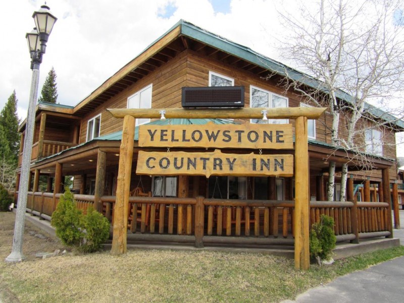 Yellowstone Country Inn SixSuitcaseTravel