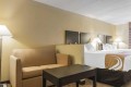 Quality Inn &amp; Suites Pittsburgh