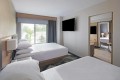 cmhsi-suite-queen-bedroom-4954-hor-clsc