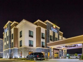 Comfort Inn &amp; Suites Moore - Oklahoma City