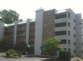 Laurel Inn Condominium