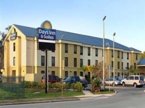 Days Inn and Suites Lakeland