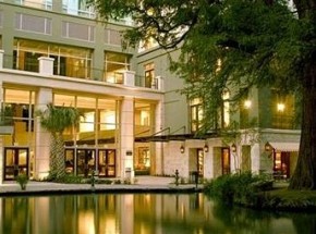 Hotel Contessa - Riverwalk Luxury Suites