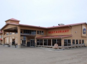 Quality Inn &amp; Suites Westlock