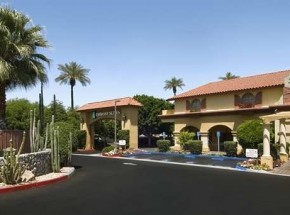 Embassy Suites Palm Desert