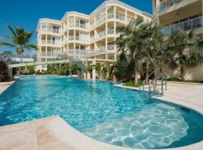 bungalowswindsongreefpool2