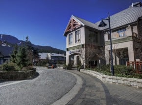 Whistler Peak Lodge