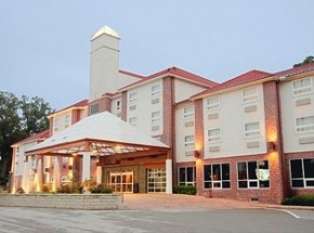 Best Western Sandusky Hotel &amp; Suites