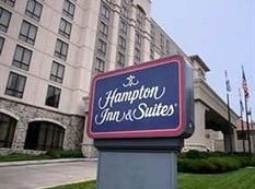 Hampton Inn &amp; Suites Kansas City-Country Club Plaza