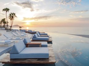 hiltonloscbosinfinitypool