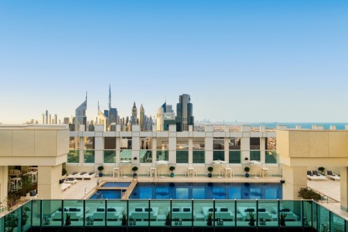 dxbgh-rooftop-pool-7191-hor-clsc