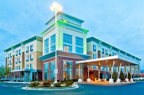 Holiday Inn Express &amp; Suites Boise Airport