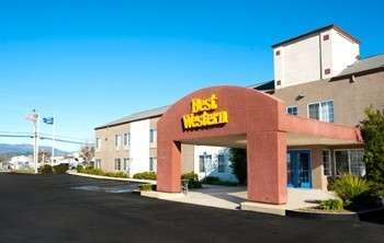 Best Western Plus Twin View Inn &amp; Suites