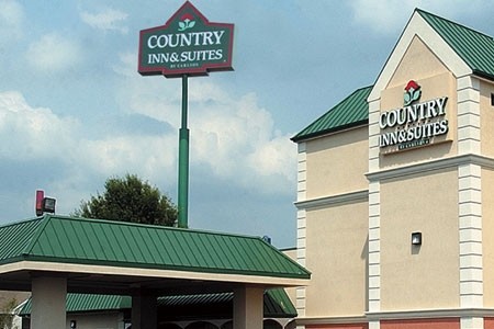 Country Inns &amp; Suites by Carlson Clarksville