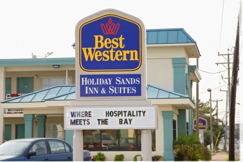 BEST WESTERN PLUS Holiday Sands Inn &amp; Suites