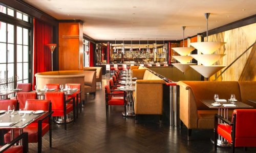 The-Lambs-Bar-1-1