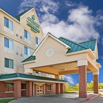 Country Inn &amp; Suites DFW Airport South
