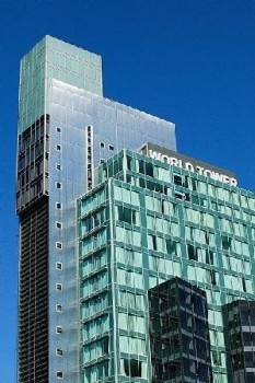 Meriton Serviced Apartments - World Tower