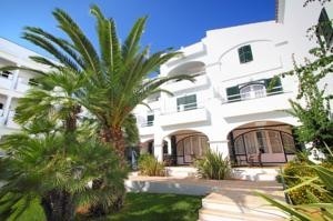 White Sands Beach Club