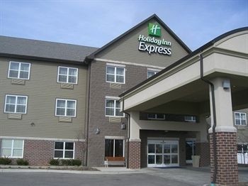 Holiday Inn Express &amp; Suites Green Bay East