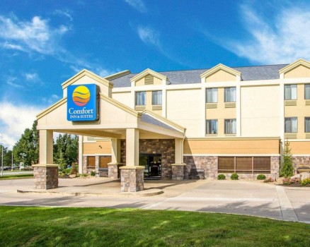 Quality Inn &amp; Suites Kansas City - Northeast