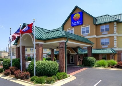 Comfort Inn &amp; Suites Fayetteville