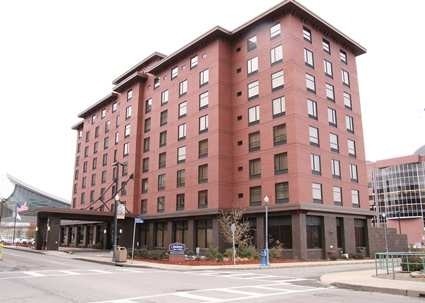 Hampton Inn &amp; Suites Pittsburgh-Downtown