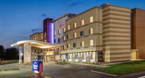 Fairfield Inn &amp; Suites Lebanon